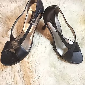 Women's black crossed 5 inch heels